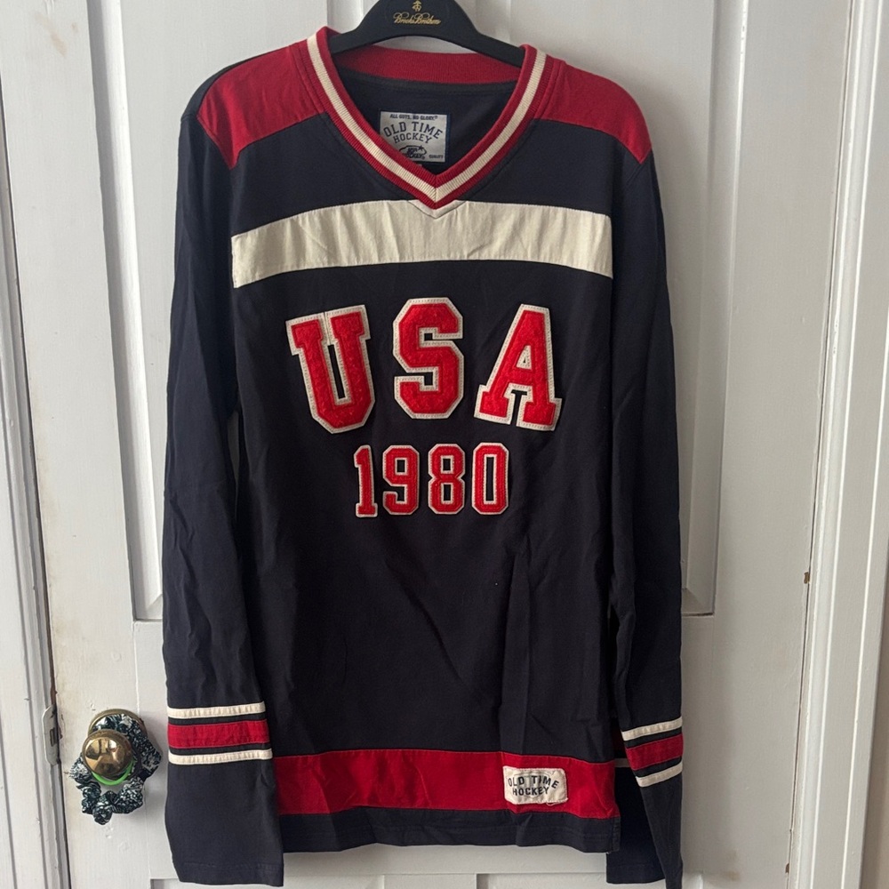 Old Time Hockey Women's USA 1980 navy Top